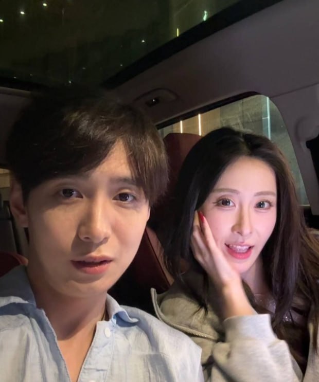 ESharando44172's tweet photo. Một người phụ nữ trưởng thành vô cùng xinh đẹp tận tình thực hiện hành vi quan hệ tình dục bằng miệng với bạn trai của mình, sau đó người đàn ông này giữ chặt cô ấy và cưỡng hiếp cô ấy một cách thô bạo mà không dùng bao cao su. https://t.co/mnCT22V0Rf https://t.co/sgjXaPkfPA