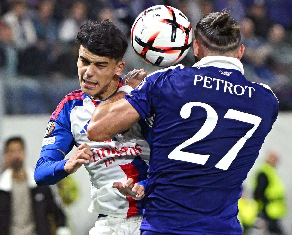 OL__Plus's tweet photo. En images. #OL - #Anderlecht : équipe remaniée, harmonie entre supporters et première victoire lyonnaise en Ligue Europa
#Photos #ANDOL 
(Le Progrès : https://t.co/61RNhFQXcA) https://t.co/zcjXtHUqdf
