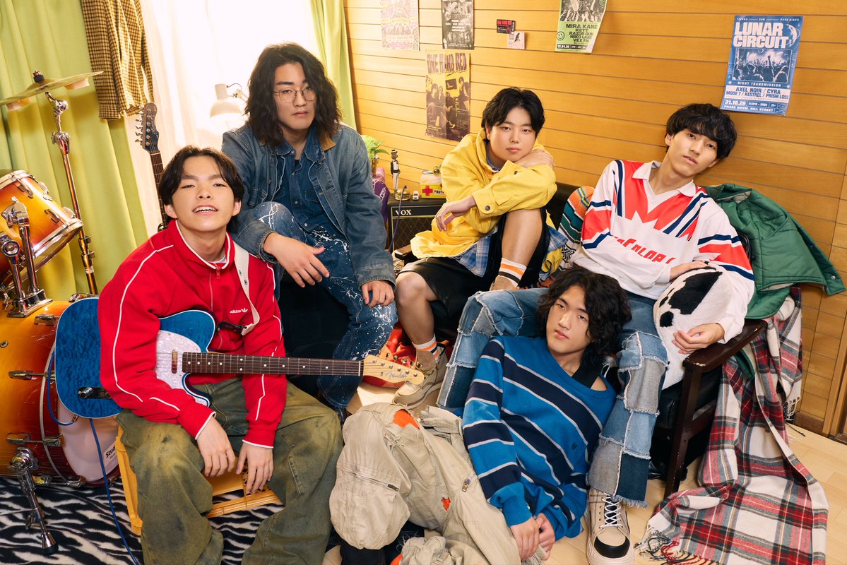 PETA5_Official's tweet photo. 立教新座高校 音楽部

#ペタ 

Vocal / Guitar : 山口 裕大朗
Guitar : 秋山 智紀
Bass : 小峯 拓真
Drums : 清水 絢斗
Keyboard : 米山 和壮

よろしくお願いします！ https://t.co/fSRhuFDQ8X