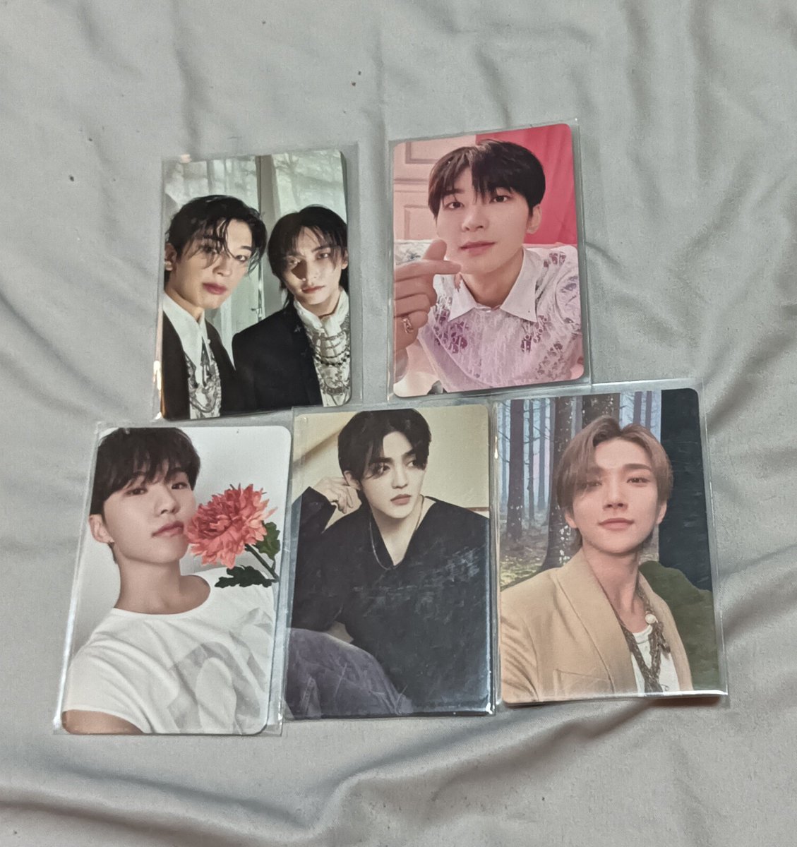 aira_bethesvt2's tweet photo. Wts svt ph lfb 
 Help rt 

Seventeen random pc basketball pc
ww sg23,hoshi,this man,CL coups
₱250

dm + mine

On hand
Ready to ship

Dop:3 days/ payo
❌no senti buyers
📦 jnt direct, Laz CO 
📍s.cot min https://t.co/Suk1P82Zff