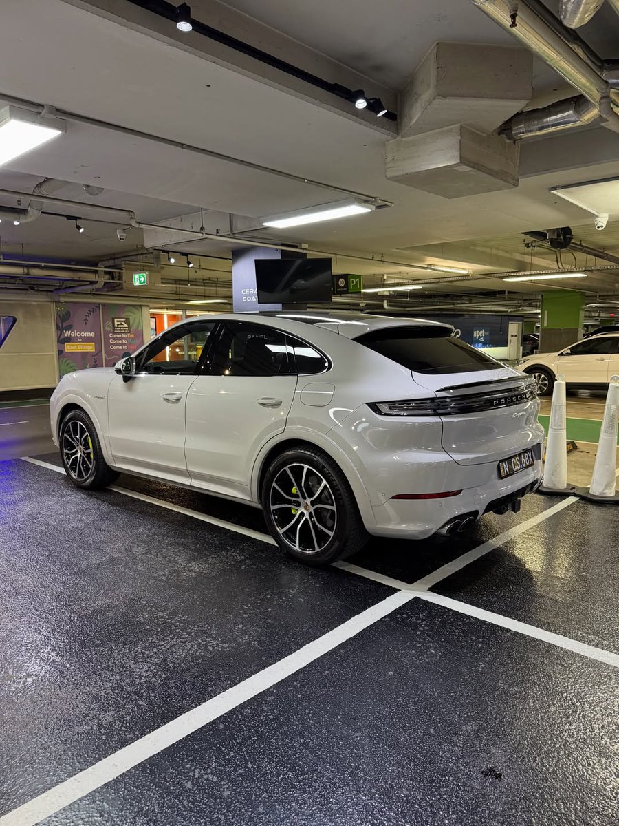 CharlottOvlyak's tweet photo. Swipe through to see the results. From factory silver and black to a sleek full gloss black finish. A simple colour change can transform your car’s look, delivering a cleaner, more aggressive yet classy finish. Another quality result by FineShine https://t.co/qqZhP6n3SZ