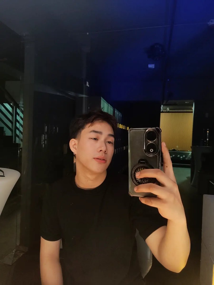JrSaddi20's tweet photo. @FerrosWellness

Hi im your therapist Saddi Lets go to ferros ako na ang bahala sa gabi mo😉💦 https://t.co/S4EHki7qDD