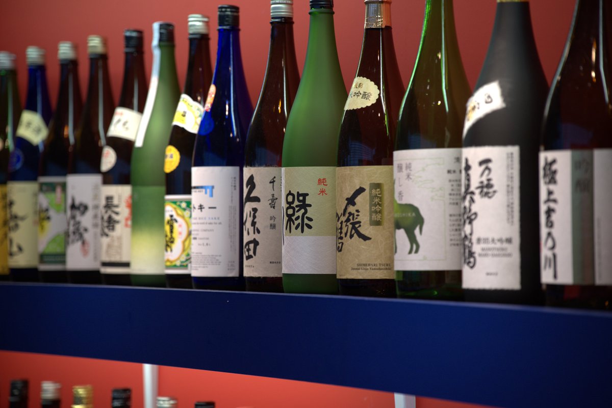 niigatasake's tweet photo. 🍶✨＼ にいがた酒の陣2027 ／✨🍶

🎊 2027年3月13日(土)・14日(日)
📍 朱鷺メッセで開催します！

新潟の酒蔵が一堂に会する2日間。
どうぞお楽しみに！🍶✨

📢 最新情報は
新潟県酒造組合HPをご確認ください。
https://t.co/1KguIe3plz

#にいがた酒の陣
#にいがた酒の陣2027
#新潟の酒
#日本酒 https://t.co/qe3H65kfm5