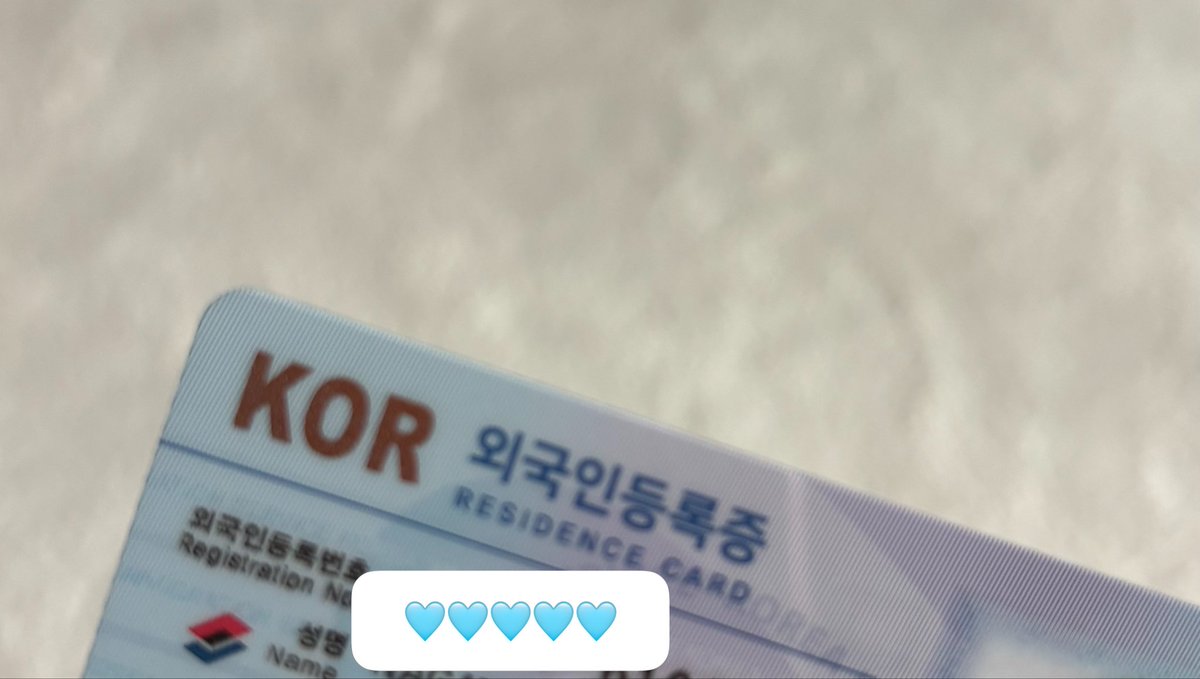 hyeokmoe's tweet photo. わー！！！1週間で外国人登録証届いた😭😭😭😭😭
ありがとうございます清州 https://t.co/pgs6OBysOi