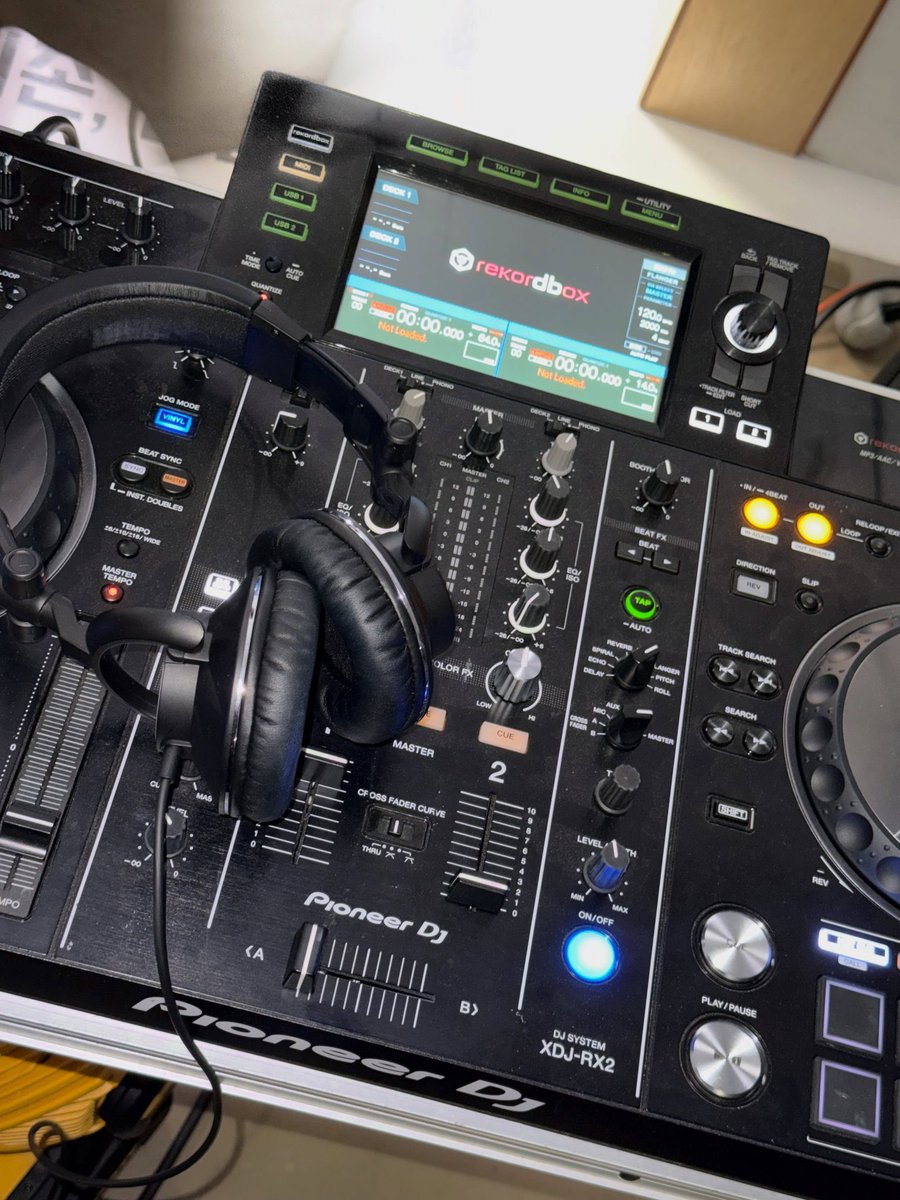 Xikers_Italia_'s tweet photo. 📸 INSTAGRAM 17.09.26 | xikers Unit 

J F F 

#xikers #싸이커스 #ROUTE_ZERO #DIENAMITE https://t.co/uqwGVWQjpj