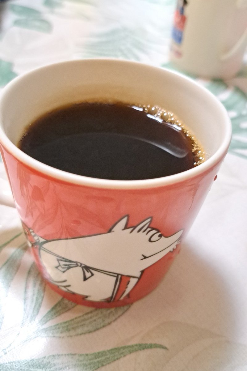 _MITORei's tweet photo. もうすぐ週末。
もうすぐシルバーウィーク。
そして台風かみんぐすーん(´；ω；｀)
お疲れ様珈琲、ぐびっ♪
#珈琲 #Coffee https://t.co/cFEo0UHdxW