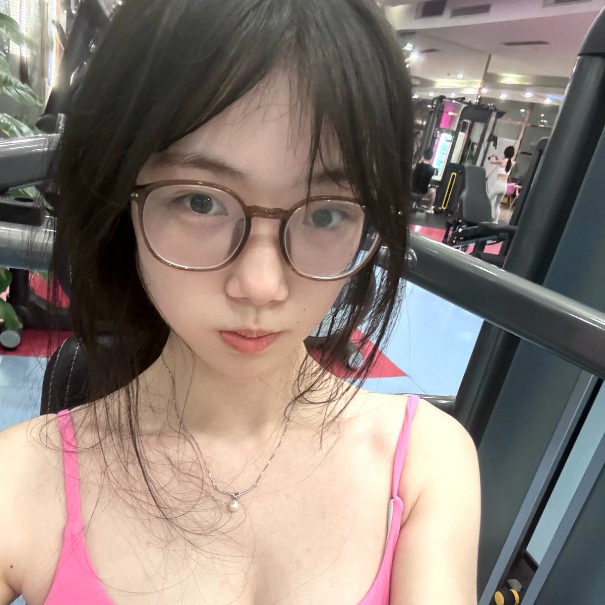 CJLarsen3's tweet photo. 听说你力气很大？那今晚……试着抱久一点？ https://t.co/QCaNoUzvgN