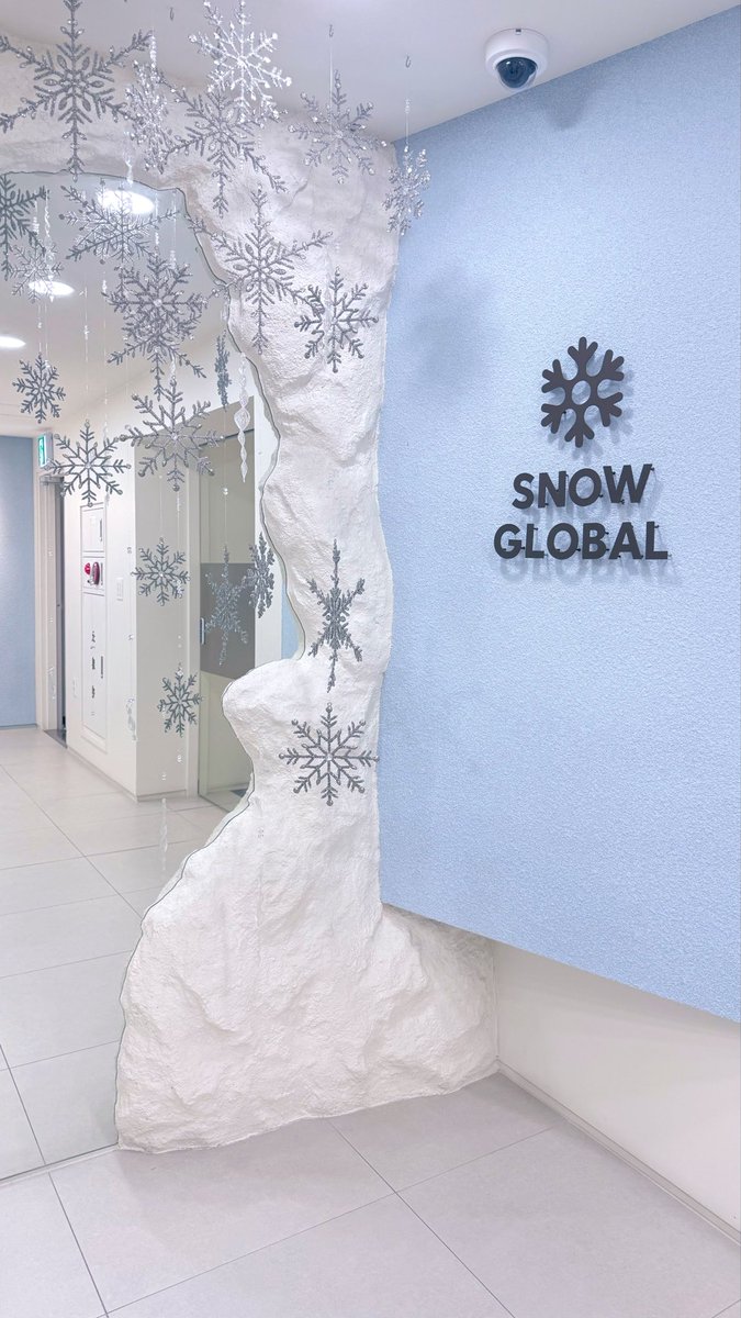 onlywin_cospa's tweet photo. スノーグローバルでジュベルック受けてきた🇰🇷PR

院内は白基調で清潔感あって、カウンセリングもかなり丁寧◎
肌診断機でしっかり肌状態も見てもらえた📸

個人的によかったのが、施術する個室で麻酔クリーム塗ってそのまま待てること！
渡韓中って地味に疲れてるから、ゆったりできるのありがたかった✨

@snowglobal_jp
#江南 #渡韓 #韓国美容クリニック #韓国 #ジュベルック