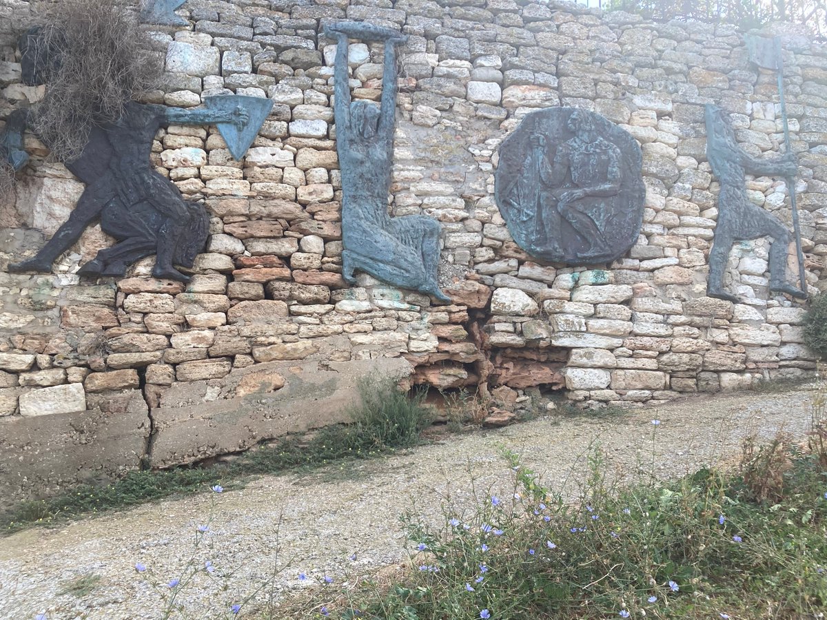 MachuraJerzy's tweet photo. Śladami 👣 👣 Daków i Traków czyli:
z podróży po Rumunii i Bułgarii ☀️
Przylądek Kaliakra 🌊 🏛️ 🤩
#Bułgaria #Kaliakra #BlackSea #Bulgaria #historia #Dakowie #Trakowie #history #travelphotography #MorzeCzarne
📷/my/ 🇧🇬 https://t.co/veZnTMNlce