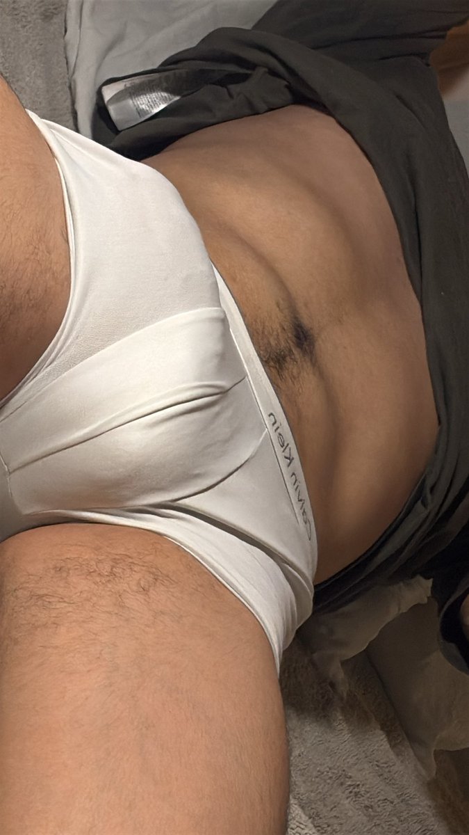svcamiloj's tweet photo. Algún voluntario que me los quiera bajar 🥵 y luego lo grabo mamándome la verga 🍆😈 https://t.co/hsauAYN4mh