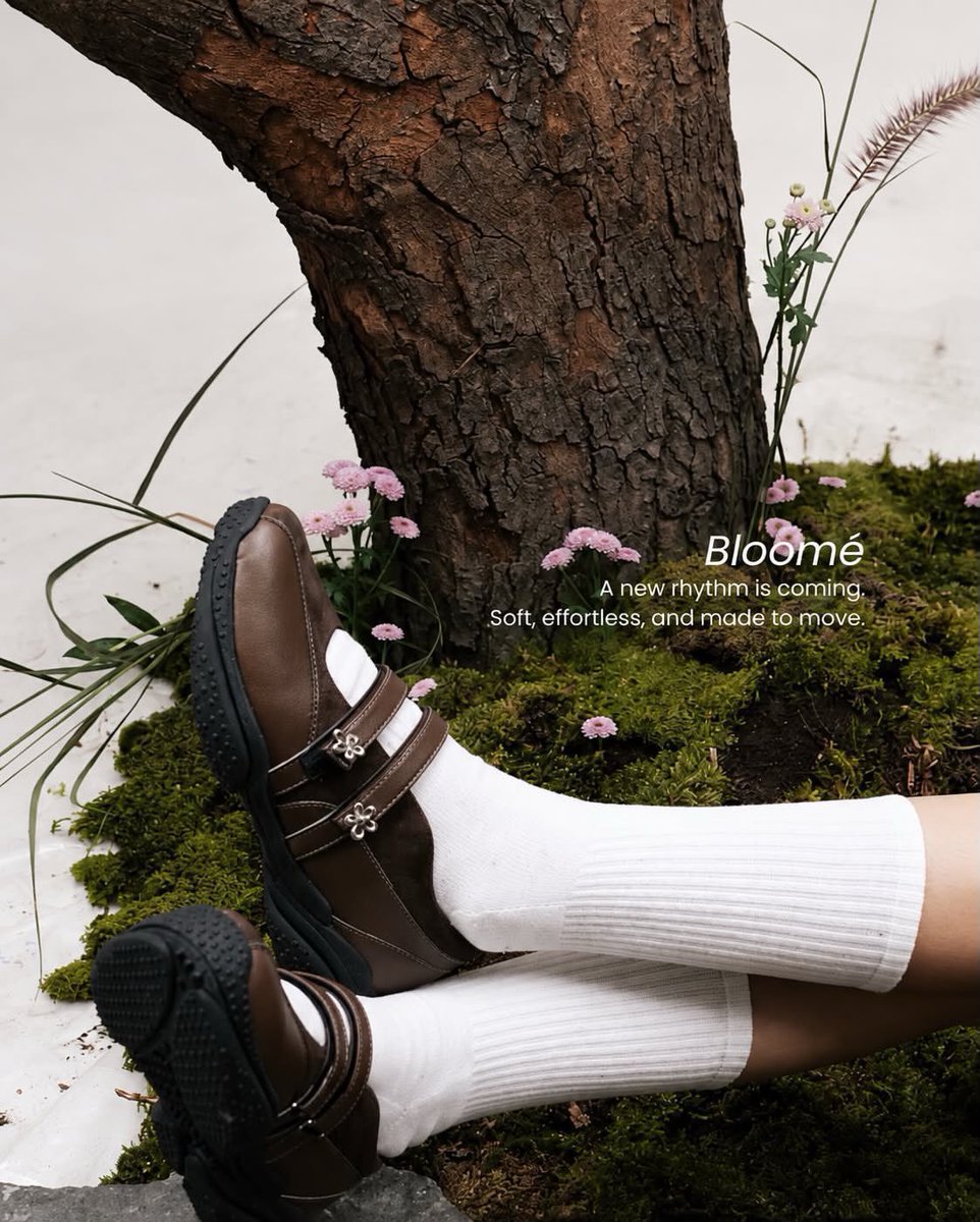 bbiarla's tweet photo. koleksi terbarunya jujur bikin naksir soalnya ada detail clover kecil &amp; juga ada warna dark brown yang bikin makin cakep https://t.co/4CJRwJ2jIF
