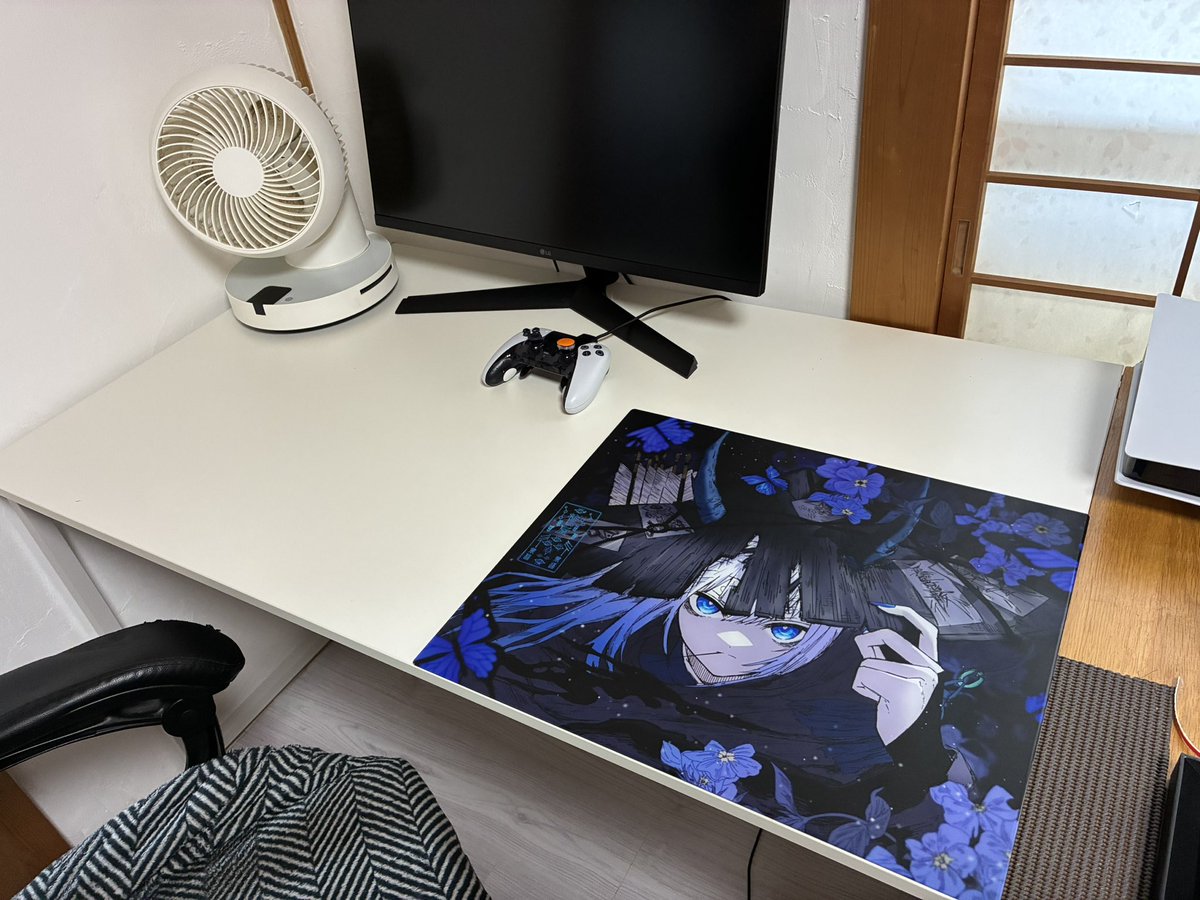 no_OW_no_Life's tweet photo. Abiss gaming嵐玉　買いました
OWキーマウ練習に向けて！

初マウパでガラスはどうかな...と思ったけど
その不安無くなるくらいかっけえ

まだキーボードとマウス買ってないけどね笑
#Abissgaming #嵐玉 #キーマウはまだねえ https://t.co/zwJ5rJgcny