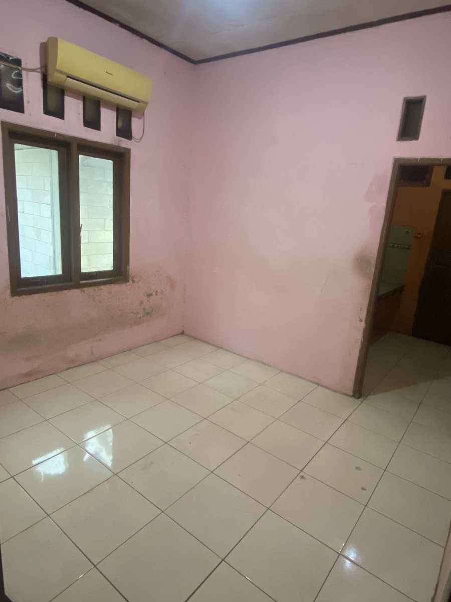 imashishy's tweet photo. Kontrakan nyaman huni di Jakarta Timur daerah Malaka Cilangkap/Cipayung
- Teras Luas
- Ruang tengah/Ruang tamu
- Kamar tidur
- Kamar mandi
- Dapur
Listrik 900watt token
Air sumur

Alamat Jl. Raya Malaka Gg. Bambu Tali Rt005/Rw 05 Kel. Cilangkap Kec. Cipayung, Jakarta Timur 13870 https://t.co/6pdvdcHg4N