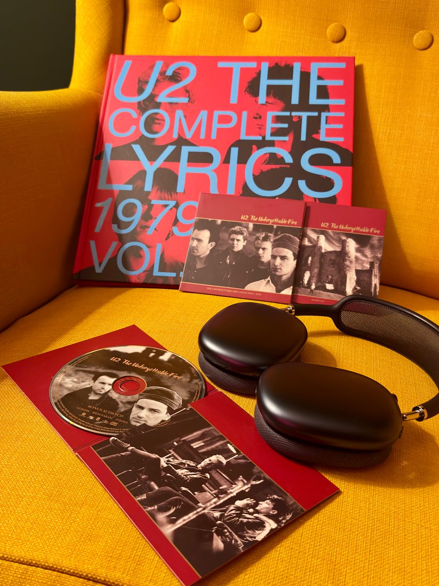 MateuszWiktorX's tweet photo. Today's playlist for rainy days - I love ❤️ this band. I was reminded of them again during a very difficult - if not the most difficult - time in my life. And they're lifting me back up again. #TheUnforgettableFire #October #U2October #U2TheCompleteLyrics #CompleteLyrics #U2com #U2fans
