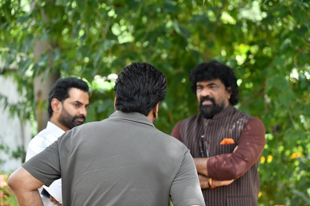 PSPKKishore8's tweet photo. Putting all the speculation to rest, #KAAKA is releasing for Sankranthi 2027🔥

Our much anticipated film with Megastar @KChiruTweets Garu and @dirbobby will arrive in cinemas worldwide on JANUARY 13, 2027. 

First Single Soon🕺🎶 

#KAAKAOnJan13 #KVNProductions https://t.co/jqNQ1Z8AXb