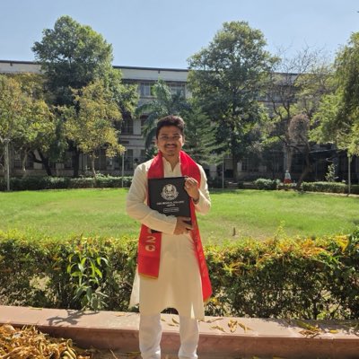 UTejawat's tweet photo. #NewProfilePic https://t.co/ce6aqTg4GY
