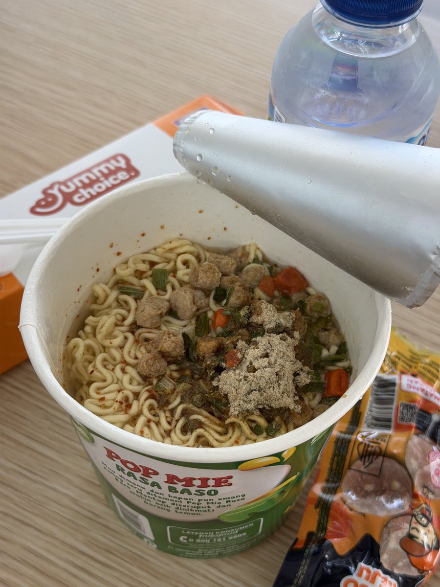 Dyyclsy5's tweet photo. when hiduplu lagi sundal sundalny #makassar https://t.co/Y8hamoL4Lb