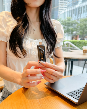 Fanxiang_tech's tweet photo. F955 Sleek metal USB flash drive for secure file storage. Fast data transfer, plug &amp; play. Perfect for office work, travel and daily backup. #USBFlashDrive #PortableStorage #TechEssentials⚡
https://t.co/z8dwKYKozq https://t.co/nEIII7dHSQ