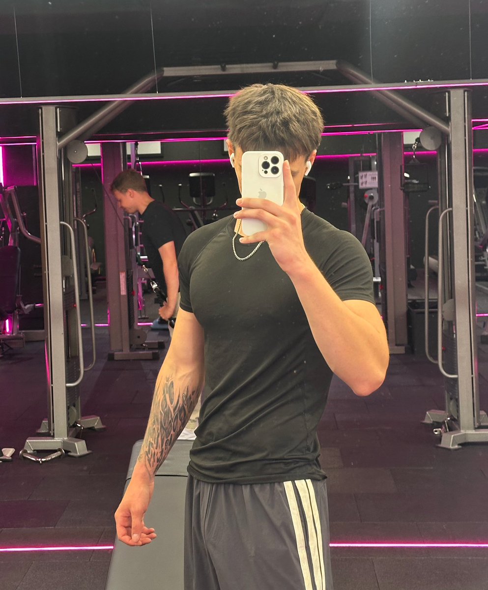 Sakrll's tweet photo. https://t.co/DtWkMFPQmB 🤤🍆 https://t.co/JDrUVxQBU0