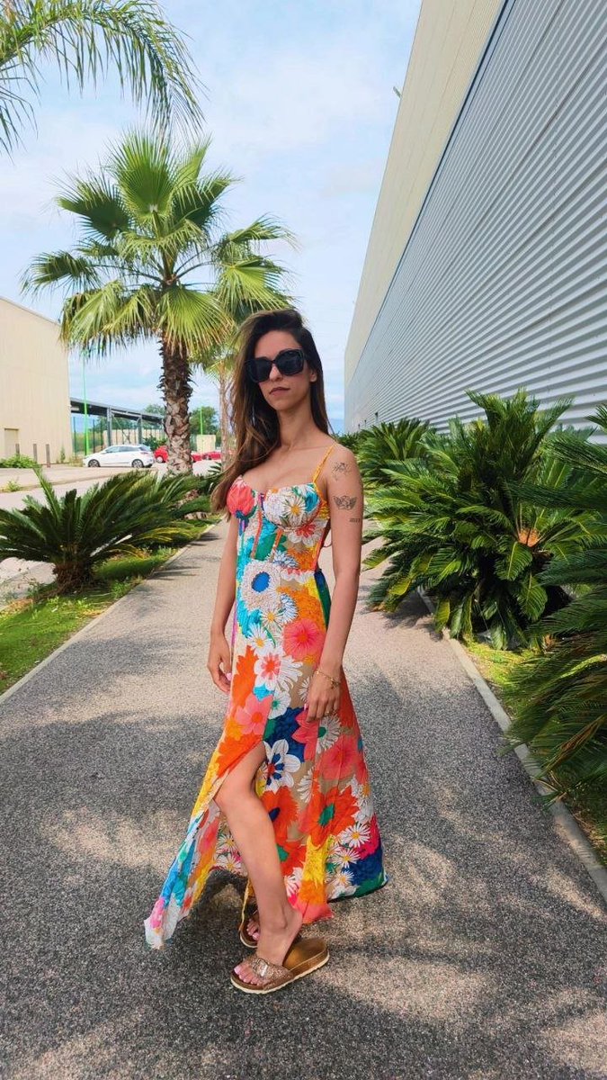 Liloutip's tweet photo. Tu ne cherches pas l'amour, tu cherches une maîtresse. 💫👠 https://t.co/HBcS7XXfYF
