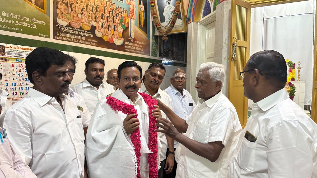 SalemRRajendran's tweet photo. #HBDAnna - முன்னிட்டு அம்மாபேட்டை பேரறிஞர் அண்ணா நற்பணி மன்றத்தின் சார்பில் ஏற்பாடு செய்யபட்ட வள்ளலார் இராமலிங்க சுவாமிகள் மடாலய சமரச சுத்த சன்மார்க்க சங்கத்தில் சிறப்பு பூஜையும், மக்களுக்கு நலதிட்ட உதவிகளும் வழங்கிய நிகழ்ச்சியில் கலந்து கொண்டேன். https://t.co/ySuDFs8hmc