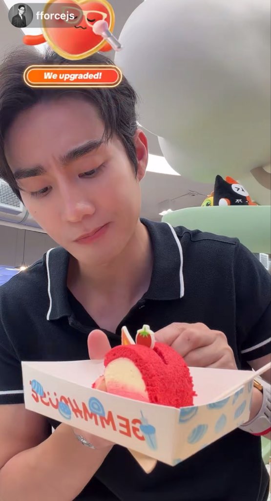 beu2n's tweet photo. อะไรใหม่ๆของตึกเจม มาสคอสนั่งชิมเนื้อตัวเอง 

#fforce_  #GEMMHOUSE 🥣🦊 https://t.co/W4rrCh6K1X