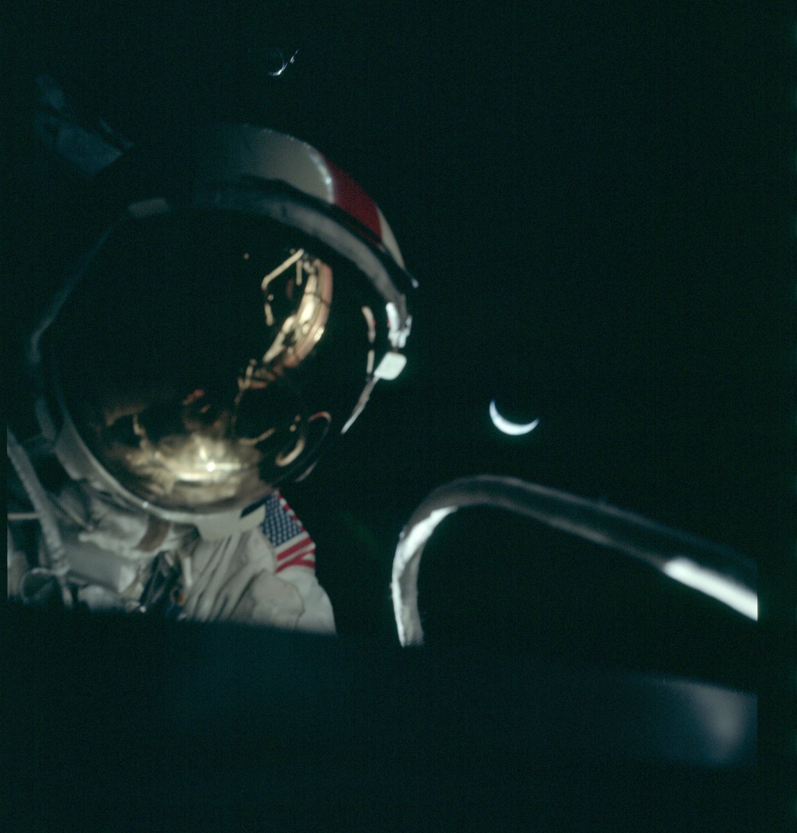 cosmictylxr's tweet photo. im afraid i’ll never have the aura of Astronaut Ron Evan’s selfie during his deep space EVA https://t.co/Ep4y3VHPmN