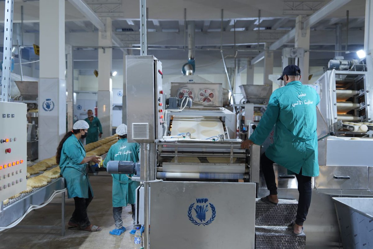 WFP_Syria's tweet photo. 🍞 Fresh bread. Stronger communities.

With 🇩🇪 #Germany’s support, #WFP rehabilitated Safita bakery in Tartous, restoring reliable access to fresh bread for around 150K people across 40+ villages while supporting #Syria’s recovery.

#GermanyWithSyrians #GermanyinSyria

@BMZ_Bund https://t.co/oOD5PXHvC7