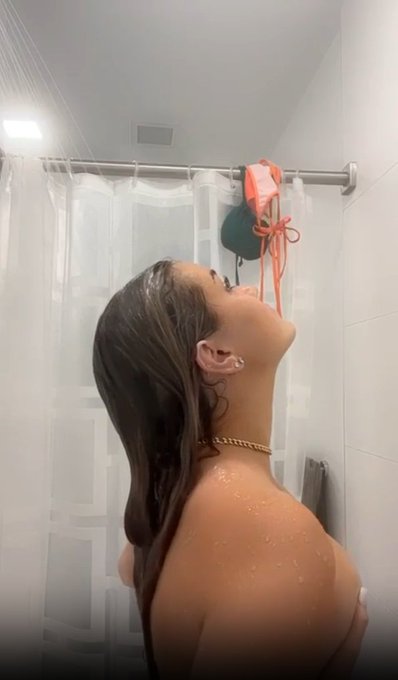 Tehu_antepec's tweet photo. 👁️breckie hill shower video, breckie hill leak, breckie hill leaked ,breckie hill cucumber, BreckieHill shower, BreckieHill leaks, BreckieHill cucumber, breckie hill skateboard📷 #breckiehill #HamsterNFT #Kermit breckiehill  📷
Join Here ↙️
https://t.co/aMwlMnDp0c https://t.co/qEsTEdgSKC