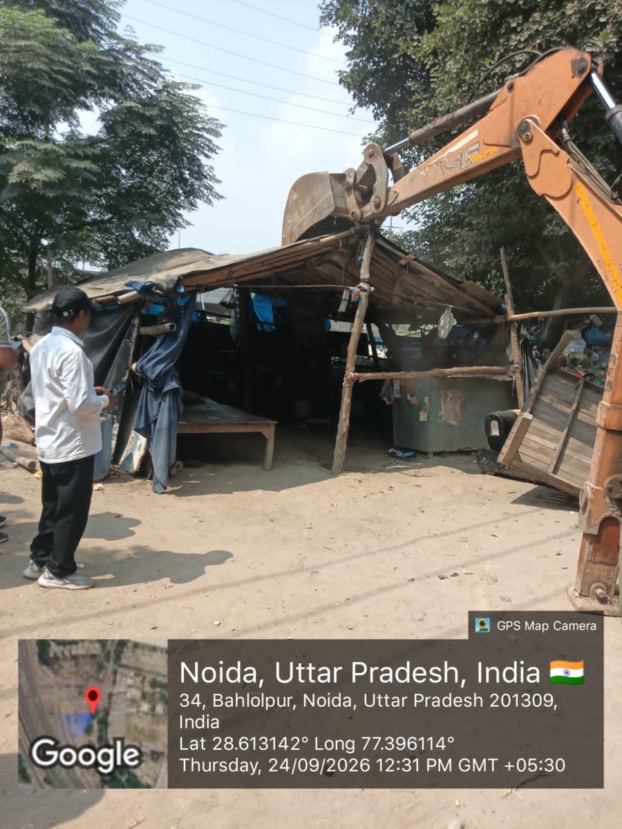 noida_authority's tweet photo. आज, दिनांक 24-09-2026 को नौएडा प्राधिकरण द्वारा ग्राम बहलोलपुर में अतिक्रमण हटाने की कार्रवाई की गई। अभियान के दौरान अवैध अतिक्रमण को हटाते हुए सार्वजनिक मार्गों एवं स्थानों को अतिक्रमणमुक्त कराया गया।

#NoidaAuthority
#NoidaUpdates
#NoidaDevelopment #EncroachmentDrive #NoidaBanegaNo1