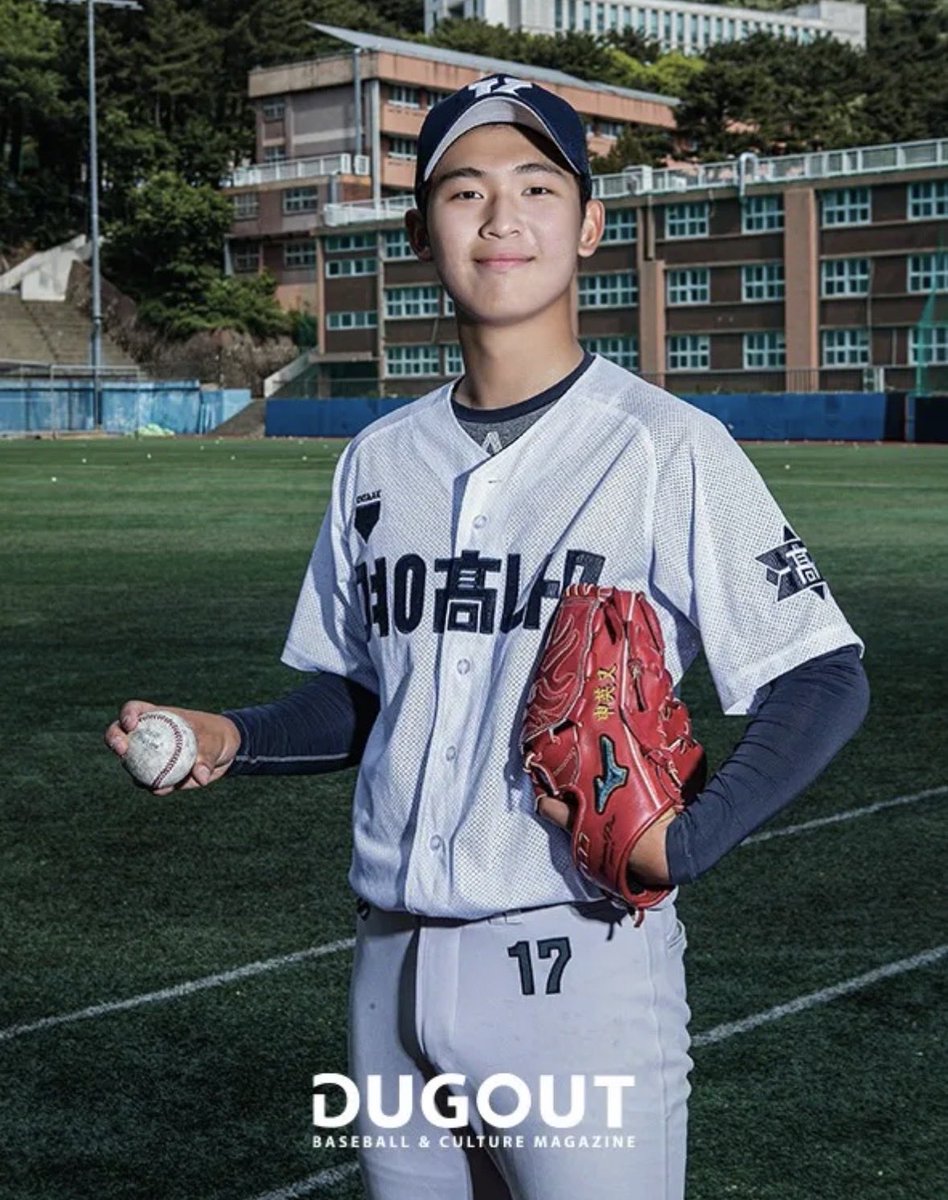 ywooos's tweet photo. 조금만 더 있으면 드디어 경남고 투샷을 볼 수 있다는 사실에 너무너무 설레…🥺🫰

23드랲 1라 경남고 17번 신영우
27드랲 1라 경남고 17번 박보승 https://t.co/eBgsGisew6