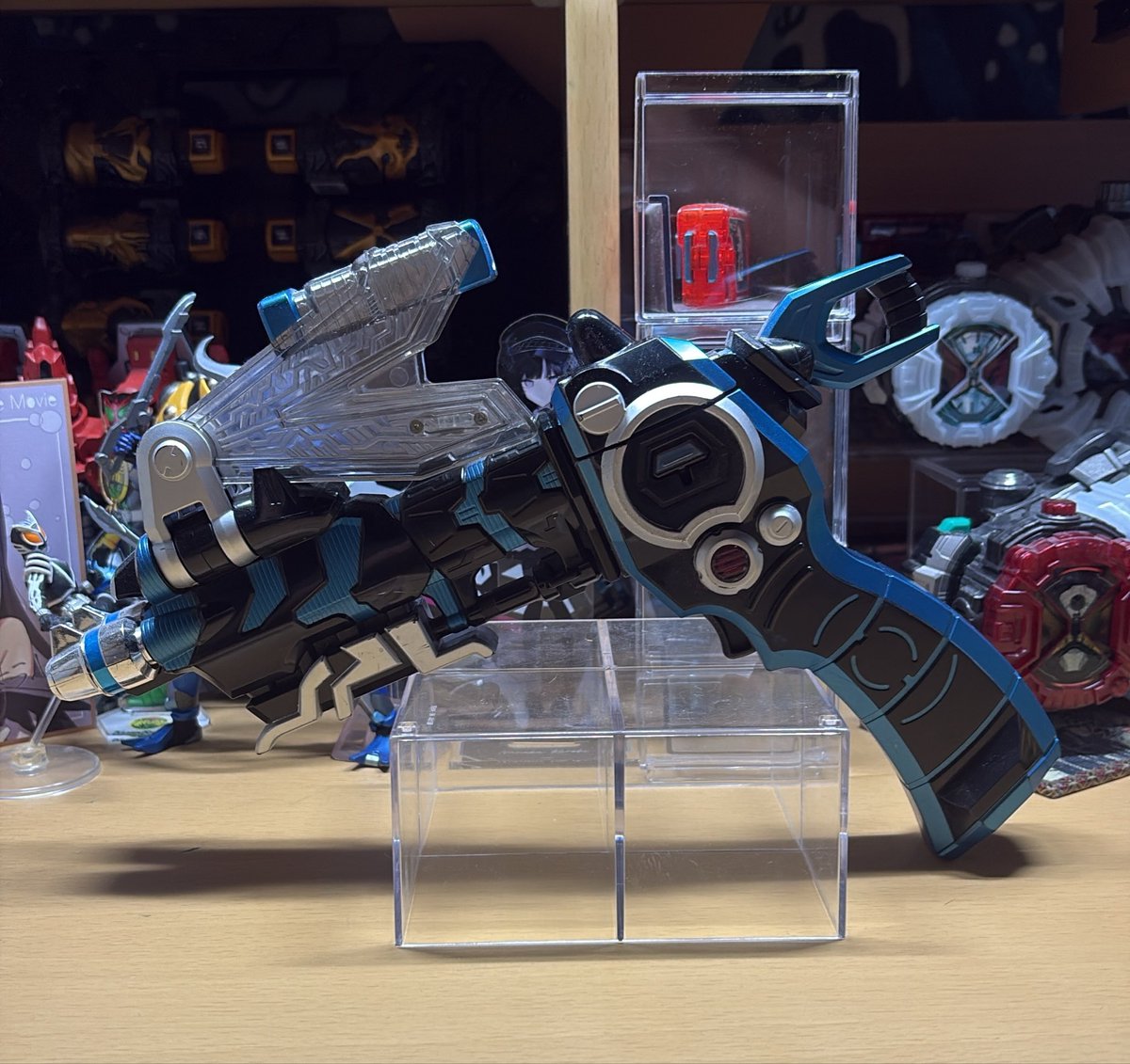 RIDER_hato01's tweet photo. 今日の持っている物の紹介
変身銃　ドレイクゼクター
#仮面ライダー　#仮面ライダーカブト https://t.co/EriXRXIZJF