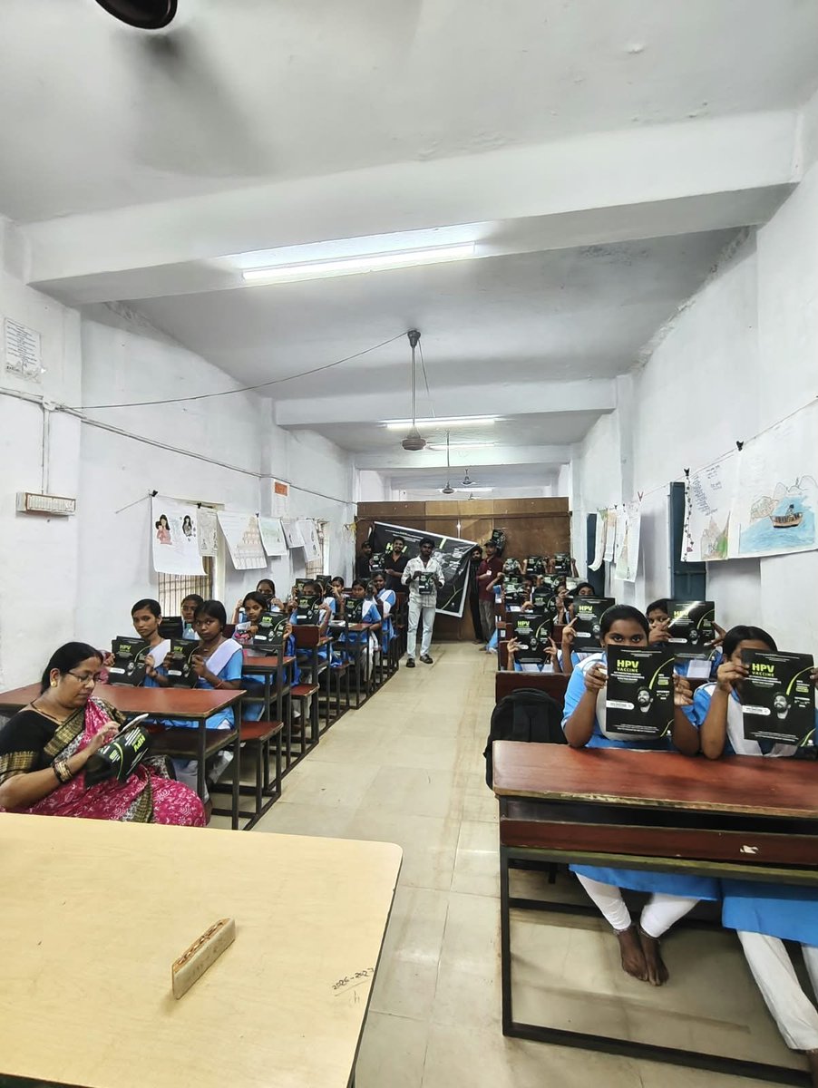 aafa_odisha's tweet photo. ALLUARJUN FANS ASSOCIATION BERHAMPUR ODISHA🖤

EVENT-10

 HPV AWARNESS PROGRAM COMPLETE SUCESSFULL✅

@alluarjun
@imsarathchandra
@ArjunKumar_AAA
@AAFAOnline

 #AAFASupportsHPVDrive
#HPVVaccine
#CervicalCancerAwareness
#SwasthNariViksitBharat https://t.co/X8ECF3xN3X