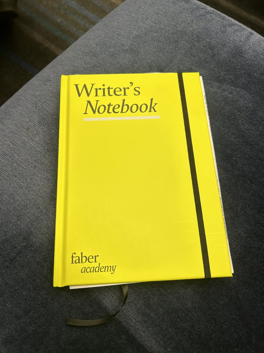 _Julie_Walker_'s tweet photo. Delighted to begin the Write a Novel course at @FaberAcademy today, what a lovely bunch of people ๐
#iamwriting #iamlearning #WritingCommunity #Booktwt #novel https://t.co/UnE1oq2IKw