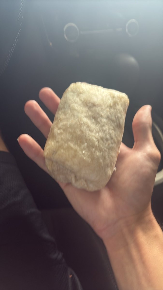S_K_Burner's tweet photo. Clifton chipotle at its finest https://t.co/l1o2cwKLBw