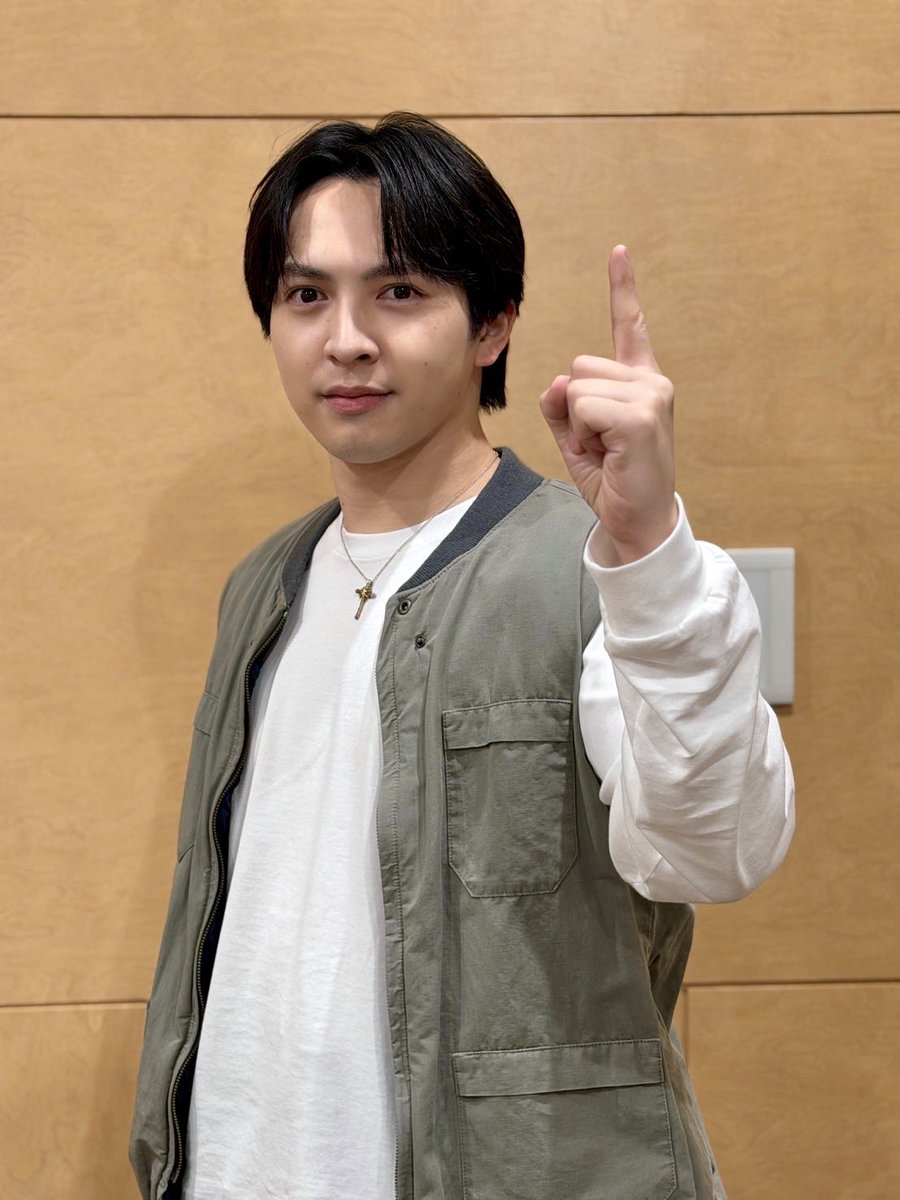 reco_thursday's tweet photo. ≪#吉田仁人 の #レコメン！≫   

本日の放送もありがとうございました♪

今日の一言  📢 
『トゥース！』

🎧今日のプレイリスト ♪

♪ 意外なことが次々に起こる / #ZOMOZ
♪ アオノオト/ M!LK
♪ イチャイチャ虫  / 日向坂46
♪ long good-bye / #リュックと添い寝ごはん
♪  LOVEだね / #ICEx
♪ プン☆ジェラ / ICEx
♪ トリックスター / go!go!vanillas
♪ New Dance / #Mashoe
♪ Genten Kaiki / #市川拓己
♪ Kiss Plan / M!LK
♪ 骨骨 / #Pasmal

22時台
https://t.co/T6KExLdP2T

23時台
https://t.co/9xUI73Hfqn

24時台
https://t.co/IbHfEdbAzO

次回も、よろしくお願いします☝️
また来週〜🌃✨

#gogovanillas
#MILK #文化放送