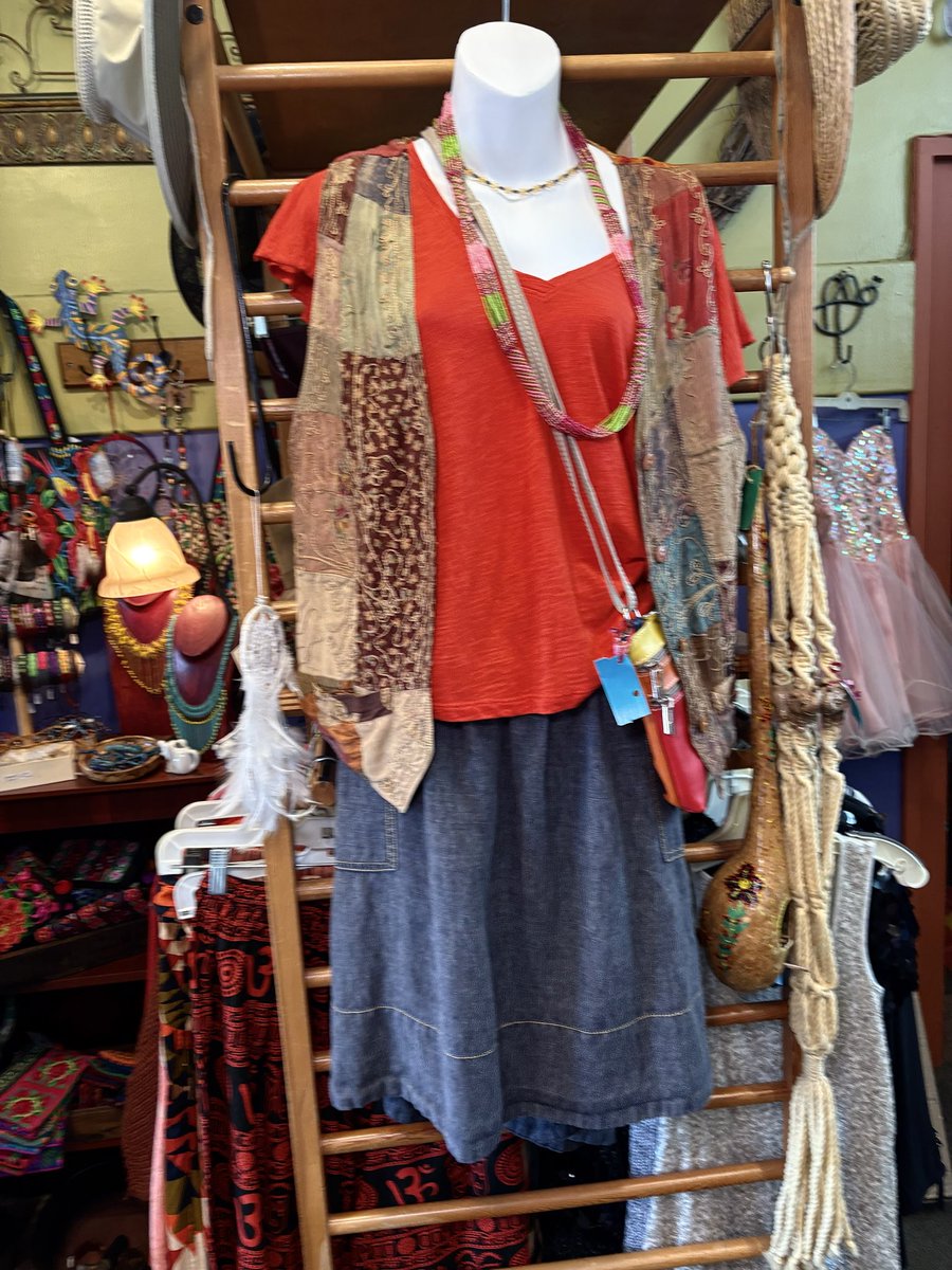 avlfashion's tweet photo. We have great items in stock including fall attire that is perfect for these lower temps. Visit us on Merrimon Avenue in #asheville #ashevilleconsignment #ashevillethrift #avl #ashevilleshopping https://t.co/F4CYjUBnWJ