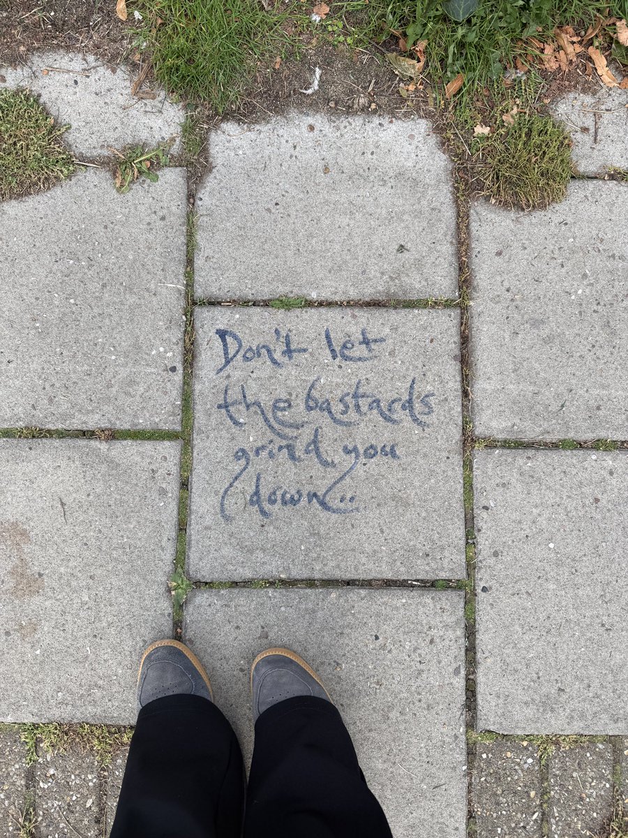 sheconservative's tweet photo. on my way back home today, needed this 

📍somewhere in oxford https://t.co/DPfRefynoI