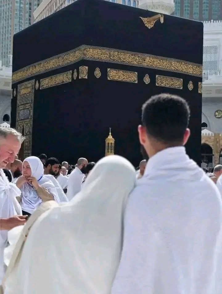 rsmmd9's tweet photo. "ربِّ هَبْ لي من الصالحين حبيبًا وصَاحِبا."🥹💗💗💗💗💗💗💗💗💗💗💗💗💗💗💗 https://t.co/xHPjqfTuRw
