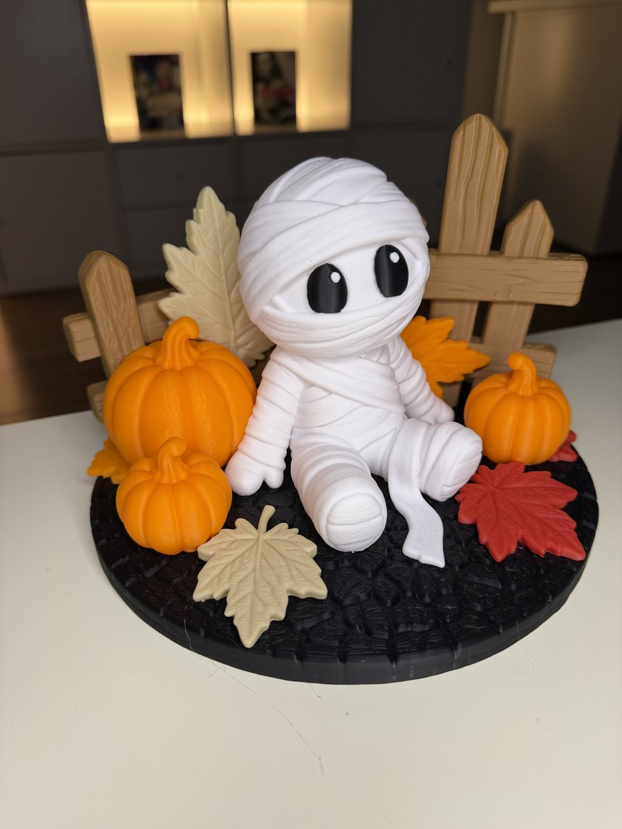 extrakaese's tweet photo. Auch nach mittlerweile über 2 Jahren mit einem 3D-Drucker bin ich immer wieder aufs Neue fasziniert, was man damit alles machen kann und wie gut die Sachen am Ende aussehen. https://t.co/s9bh69YEQF