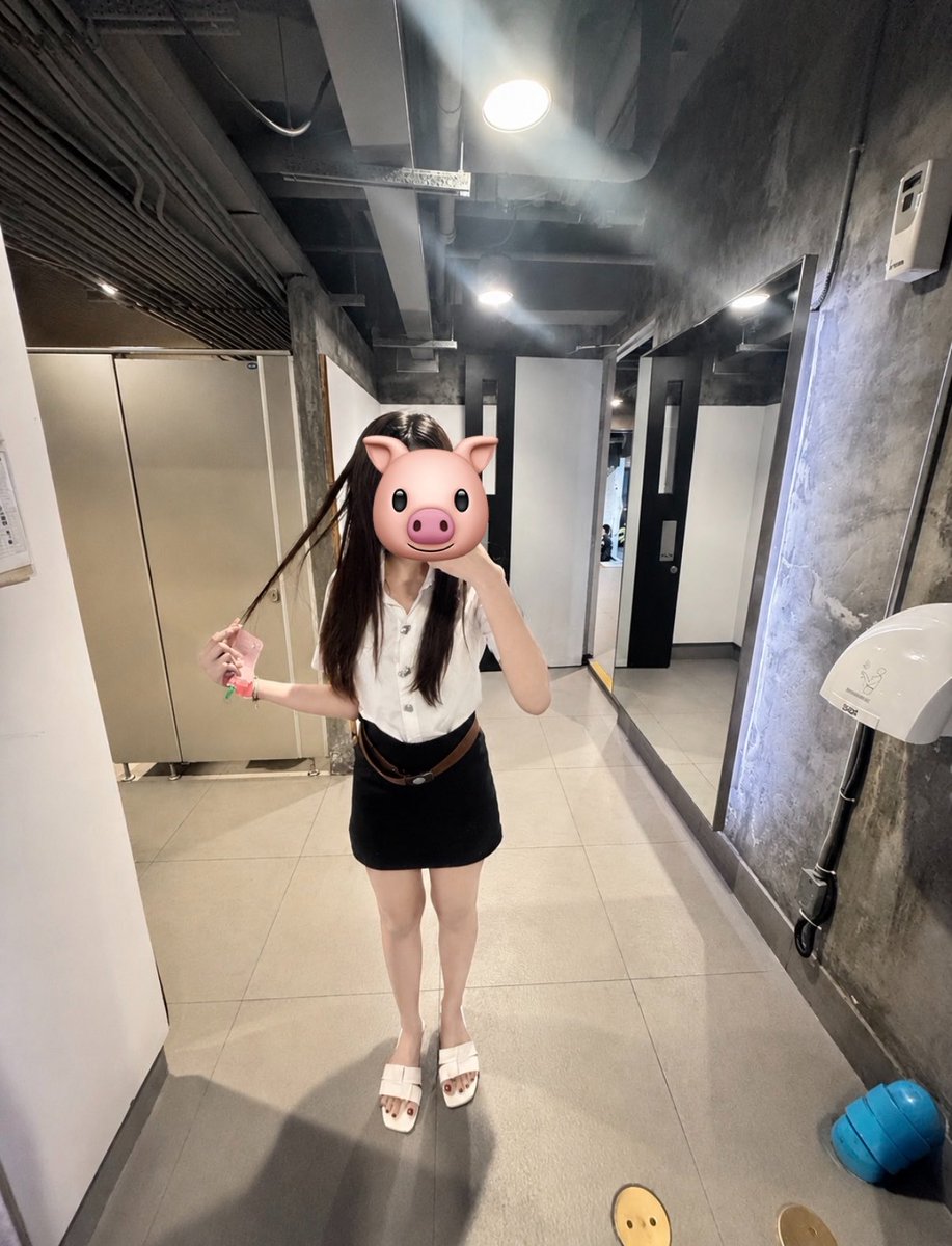 RennaPyschow's tweet photo. หาค่าเทอมค่ะ หาพี่ดูแลระยะยาว 1 คน🥹 รึช่วยอุดหนุนรูปคลิปในชุดนศก่อนได้(เห็นหมด) ยินดีส่งหน้าให้ค่ะ กทมนะคะ🙇🏻‍♀️ 

แอคเก่าหนูตอบแชทไม่ได้ด้าย😭

#หาค่าขนม #หาคนดูแล #หาค่าเทอม #เรียลนักศึกษา #ขายรูปขายคลิป https://t.co/juCI8VxqyH