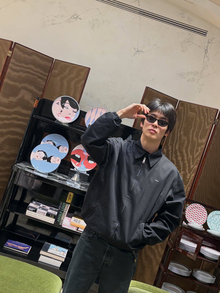 jaehyunpetals's tweet photo. _jeongjaehyun Instagram post update 

🏁
#Prada #PradaSS27 @prada

JAEHYUN DEFINES PRADA #PradaSS27 #PradaSS27xJaehyun @Prada https://t.co/3XoZKIeVPp