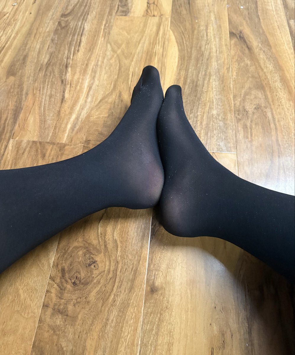 SissyQueenLils tweet picture