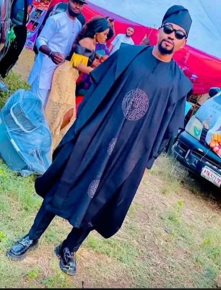 DanielofTruth's tweet photo. I have been seeing this guys case for some days, and it's really disturbing 

They said he kpai a girl in his apartment and still dey knack her even when body dey sm£ll. Another terrible news coming from Enugu

The guy said he found out the girl is HIV positive. https://t.co/fEt2yh3zqT