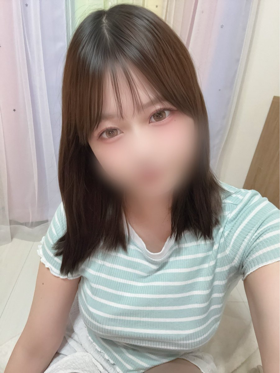 _vYuNav_'s tweet photo. おそくまで配信ありがとう💕
今日は19時からだよん☺️きてねっ🍒 https://t.co/bpDbPWxR3z