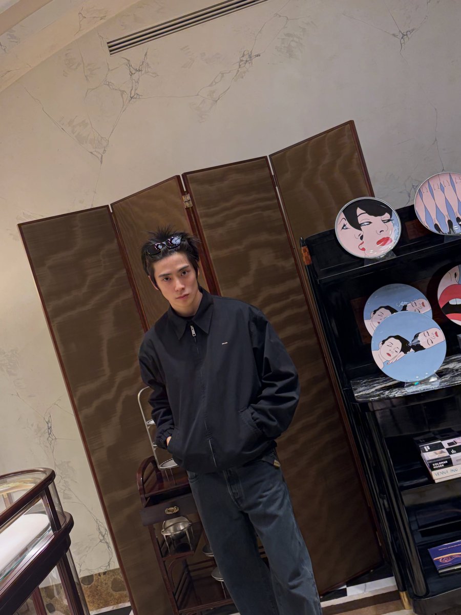 aquariusjjh's tweet photo. @Prada JAEHYUN DEFINES PRADA
#PradaSS27 #PradaSS27xJaehyun @Prada https://t.co/hKvSfxCCFj