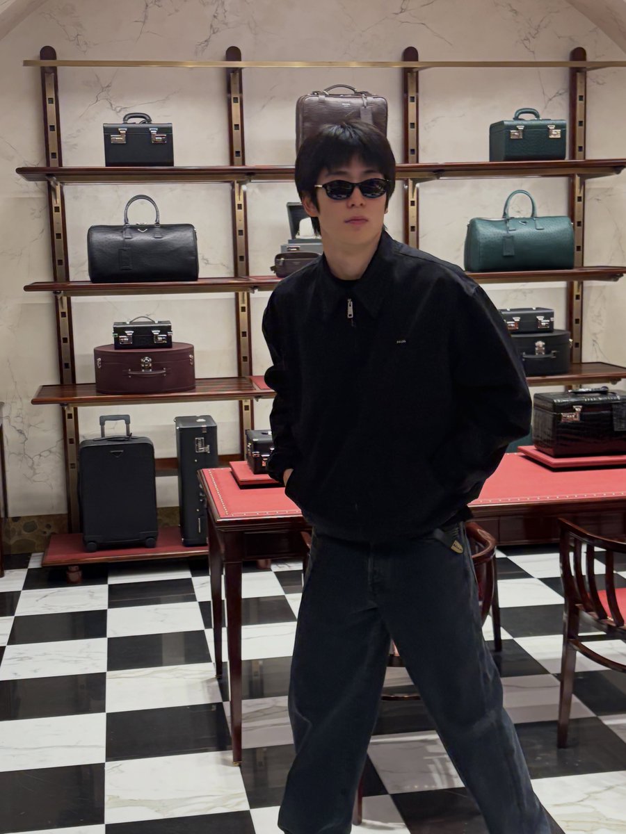 aquariusjjh's tweet photo. @Prada JAEHYUN DEFINES PRADA
#PradaSS27 #PradaSS27xJaehyun @Prada https://t.co/1P7g9mrQXD