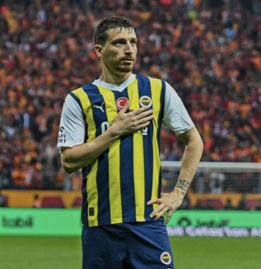 Fenereditor's tweet photo. Anıl Ezergül: Mert Hakan Yandaş, bu ülkede teröriste "terörist" dediği için ceza aldı. https://t.co/6glvImfGU4
