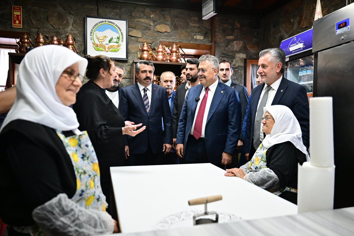 oktayyilmaz16's tweet photo. Kocaeli Milletvekilimiz Veysel Tipioğlu ve İlçe Başkanımız İrfan Akkaya ile birlikte Zeyniler Mahalle Muhtarımız Nihat Ülker’i ziyaret ettik.

Ardından Zeyniler Çalıkuşu Tarımsal Kalkınma Kooperatifimizi ziyaret ederek hemşehrilerimizle bir araya geldik, mahallemizin ihtiyaçları ve kooperatifimizin çalışmaları üzerine istişarelerde bulunduk.

Misafirperverlikleri ve samimi sohbetleri için teşekkür ediyor, çalışmalarında kolaylıklar diliyorum.

📍Zeyniler Mahallesi