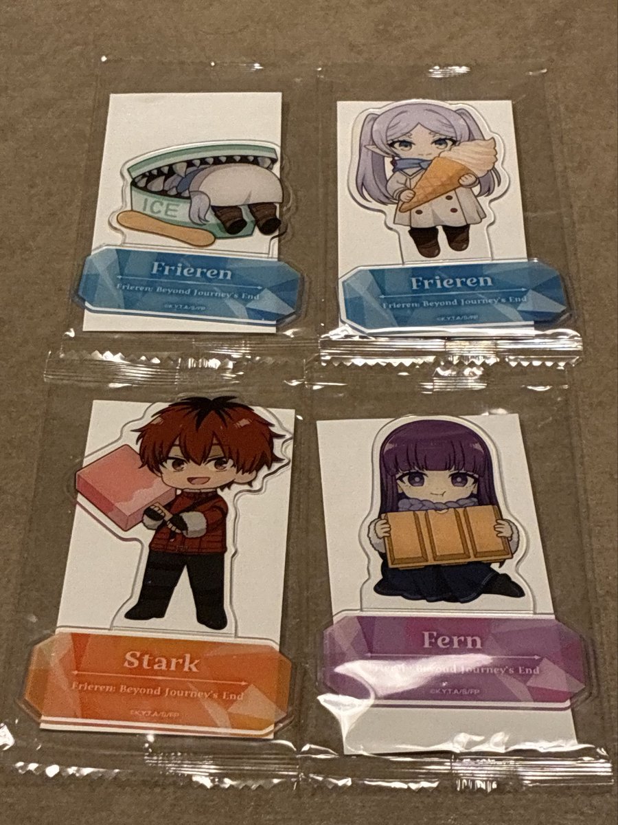 Anime_LoveDoc's tweet photo. フリーレンとセブンイレブンのコラボ、夜まで出遅れたけど奇跡的にゲット！おかげで、しばらくはパルム生活ですが💦
アイスに食われてるフリーレン、かわいすぎやん！ https://t.co/3Qor9jKK3k